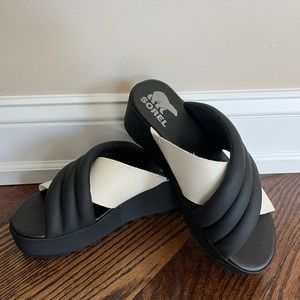 Sorel Cameron Flatform Puff Mule Sandal